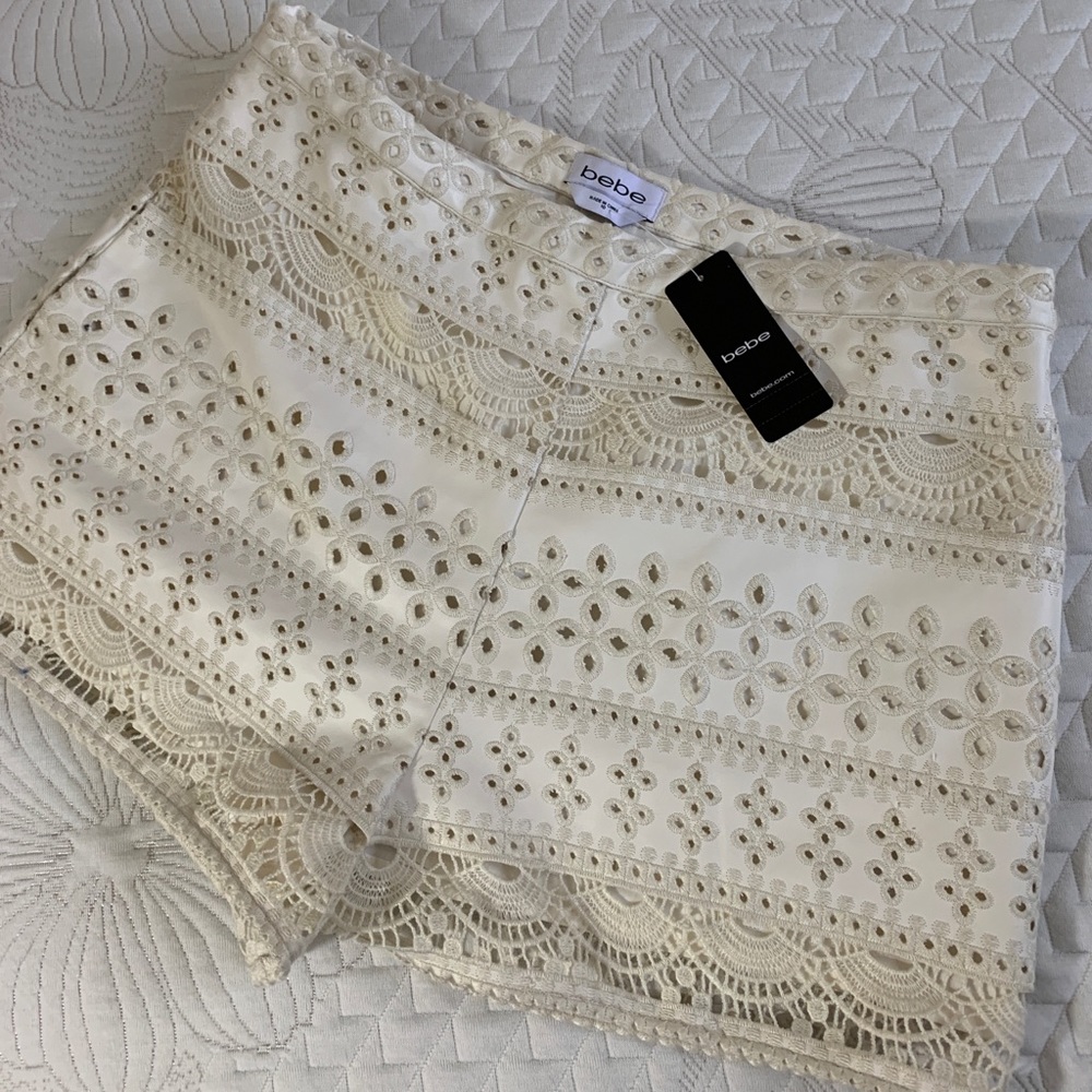 BEBE Off White Faux Leather Embroidered SHORTS NWT